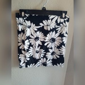 Forever 21 daisy print body con skirt